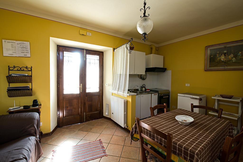 Cottage House Il Palazzetto Castelnuovo di Garfagnana Exterior photo